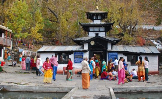 नयाँ वर्षमा बाह्र हजार बढीले गरे मुक्तिनाथको दर्शन