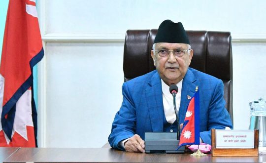 रासायनिक मलमा प्रधानमन्त्रीकाे चासाे, कृषिमन्त्रीसहित सम्बद्ध अधिकारीसँग छलफल गर्दै