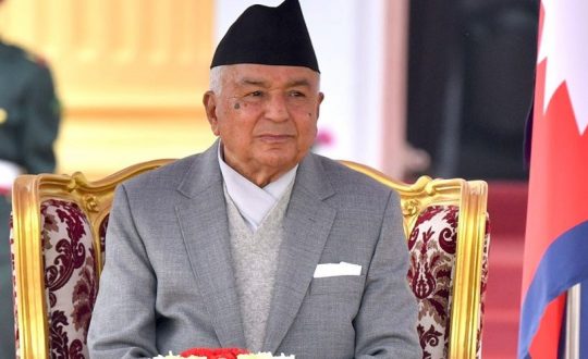 राजनीतिक दल र सरकारसंग छलफल गर्दै राष्ट्रपति पाैडेल