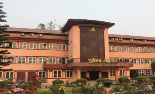 कसरी भयो बिचलन: इनमको प्रस्ताव रिट खारेज गर्ने, फुयालको आदेश रिट जारी गर्ने!