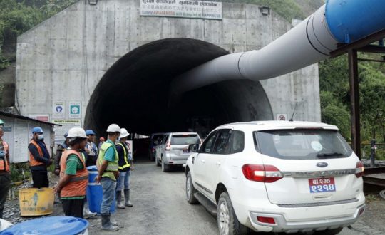 नागढुङ्गा सुरुङमार्गको उपभोग दस्तुर निर्धारण, कुन गाडीको कति ?