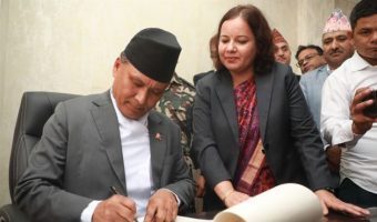 जेनजी आन्दोलनमा आगो झोस्ने ऊर्जामन्त्री कुलमानविरुद्ध सर्वोच्चको झड्का, हितेन्द्रले कसरी पाए न्याय ?