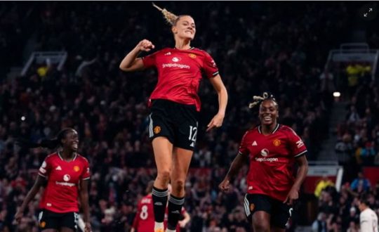 च्याम्पियन्स लिग: म्यानचेस्टरसँग पिएसजी २–१ गोल अन्तरले पराजित