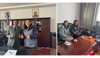 Nepali Consul General Niraula and Yunnan Normal University Professor Lu Hold Meeting