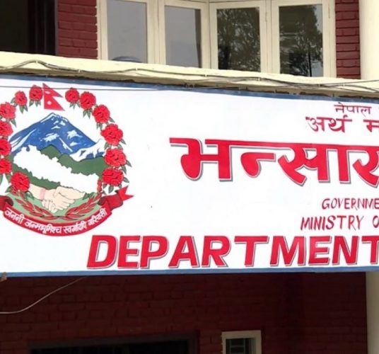 आठ महिनामा नेपालको व्यापार घाटा ११ खर्ब, कुन-कुन देशसँग व्यापार नाफा ?