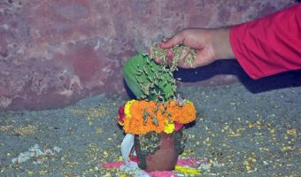 आजदेखि चैत्र दसैँको नवरात्र सुरु गरिँदै, हनुमानढोकामा घटस्थापना गरी पूजाआराधना