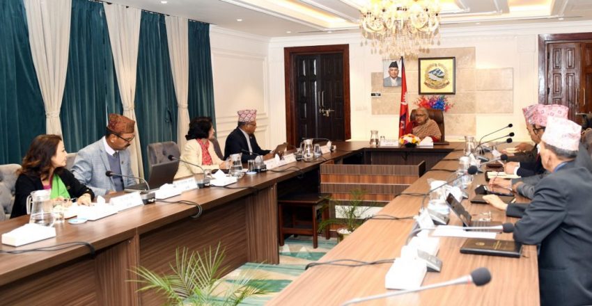 मध्यपूर्वमा अलपत्र नेपाली जहाँ छन् तेही सुरक्षाको व्यवस्था मिलाउने सरकारको निर्णय