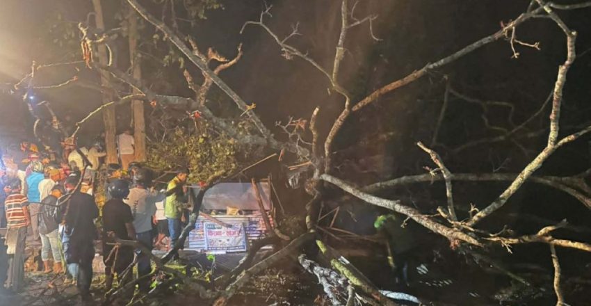 उदयपुरमा हावाहुरीका कारण २ जनाको ज्यान गयो, ५ जना घाइते