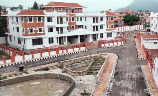 पुल्चोकस्थित क्वाटरमा मन्त्रीहरुको व्यवस्थापन गर्ने तयारी, न्यायाधीशहरु नैतिक संकटमा