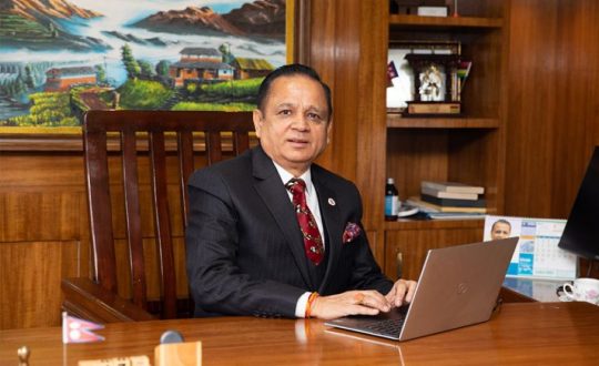 FNCCI को नेतृत्वमा बटु लामिछानेलाई किन दिने भोट ?  ‘बोल्ने मात्र होइन, काम गर्ने व्यक्तित्व’