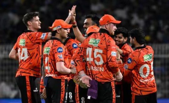 आईपीएल क्रिकेटमा हैदरावादले कोलकातालाई ६५ रनले हरायो