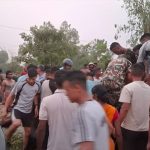 टेम्पोमाथि रुख ढल्दा दुई जनाको ज्यान गयो, तीन गम्भीर घाइते