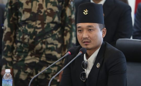 विभिन्न सेयर बजारमा गरेको लगानीको स्रोत ऋणबाट जुटाएको हुँ: गृहमन्त्री गुरुङ