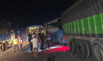 धादिङमा तीन वटा सवारी साधन एकापसमा ठोक्किँदा ३७ यात्रु घाइते