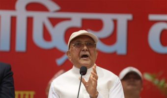 ओलीले किन गरे एमाले नेतृत्व नछाड्ने घोषणा ?