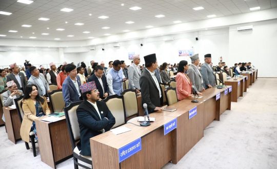 सदनमा प्रतिपक्षी दलहरुको अवरोध, प्रधानमन्त्रीको अभिव्यक्ति रेकर्डबाट हटाउन माग