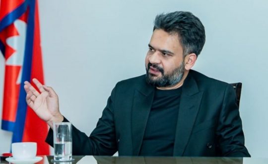 सरकारका सय दिने उपलब्धि: मन्त्रालय घटाउँदा मात्रै २० अर्ब बचत