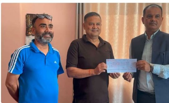 ‘आकृति एडभर्टाइजिङ’ द्वारा भोटेकोशी बाढीपीडितका लागि ५ लाख ५५ हजार सहयोग