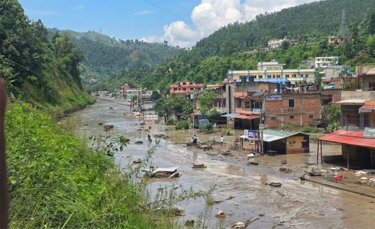 भोटेकोसीमा पानीको बहाब बढ्यो, महाशाखाले भन्यो-‘ठूलो बाढीको जोखिम छैन’