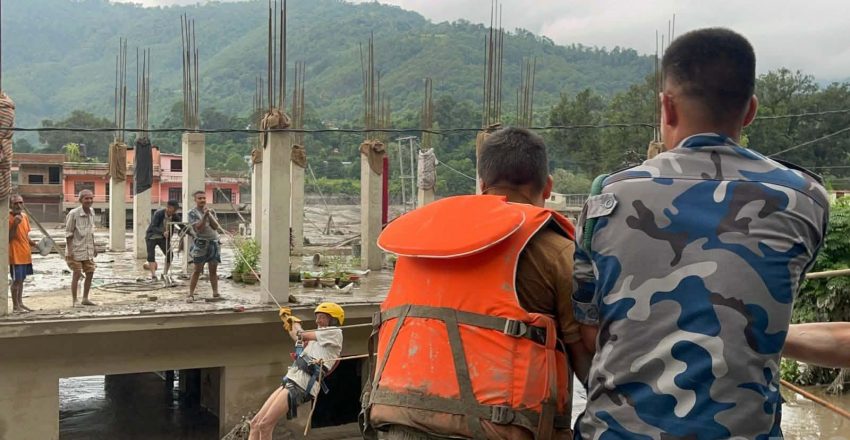 भोटेकोशी बाढीः उद्धार तथा राहतका लागि ७,९९२ प्रहरी, वैज्ञानिक अनुसन्धान र प्रविधिको प्रयोग
