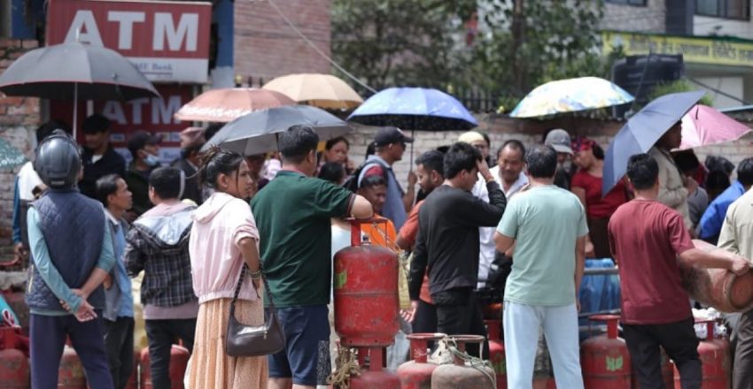 काठमाण्डौ उपत्यकामा खाना पकाउने एलपी ग्यासको चरम अभाव