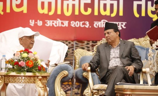 एमाले अध्यक्ष ओलीको प्रतिवेदनप्रति नेताहरुको समर्थन, बुधबार सचिवालय बैठक
