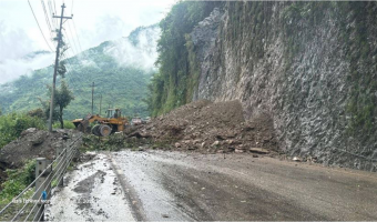 अविरल वर्षाका कारण मुलकभरका कुन-कुन सडक अबरुद्ध ?