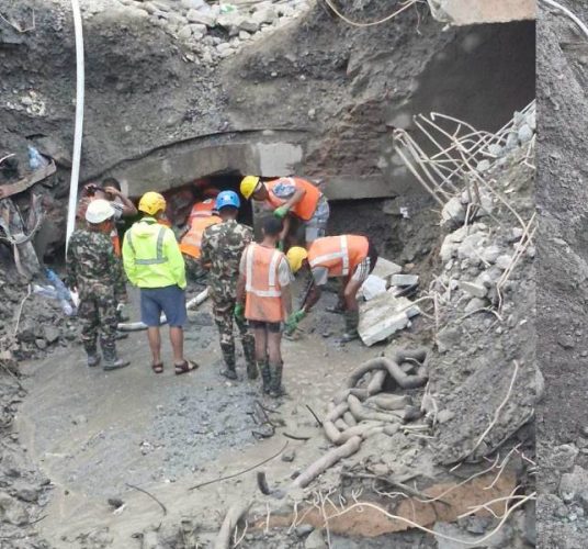 त्रिशूली थ्री ए सुरुङभित्र मान्छेको आवाज पुष्टि, उद्धार कार्य जारी