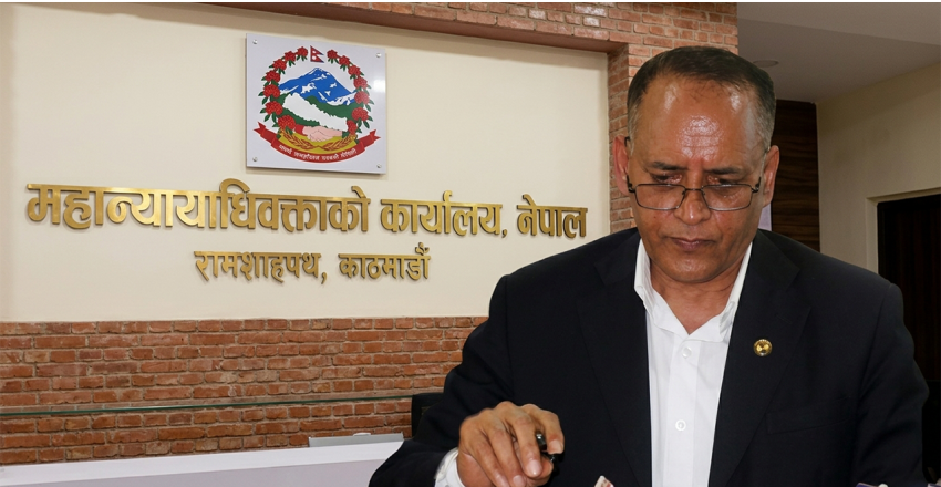 को हुन् वरिष्ठम् महान्यायाधिवक्ता लोकराज पराजुली ?